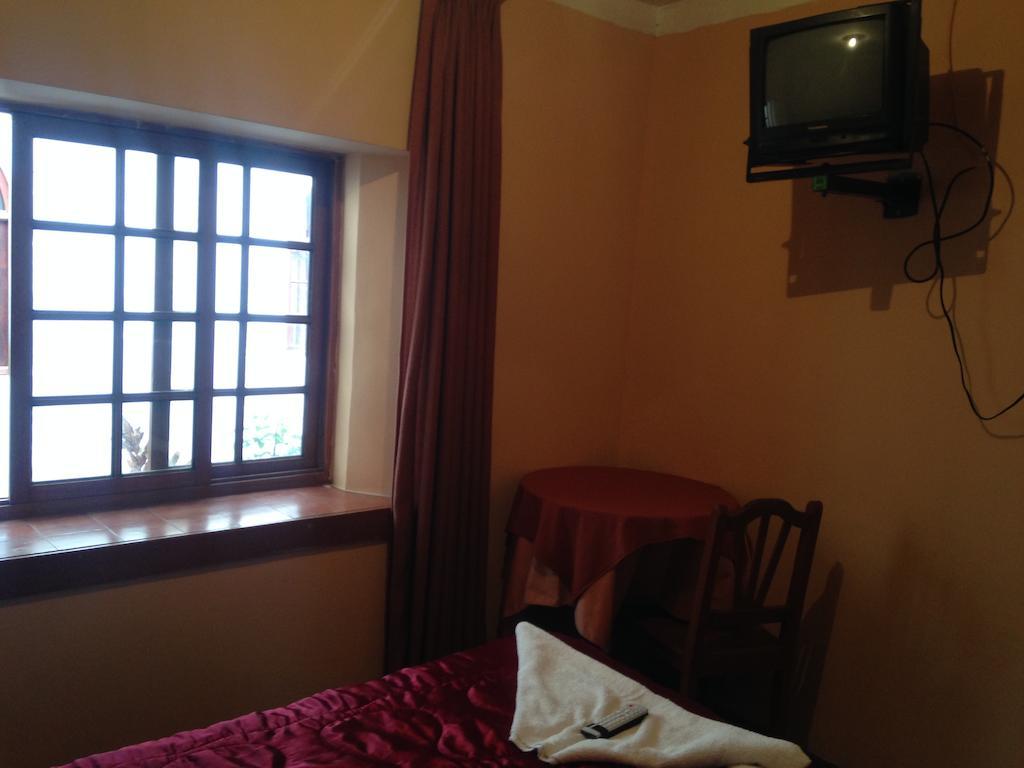 Hospedaje Casa Blanca Huaraz  Δωμάτιο φωτογραφία