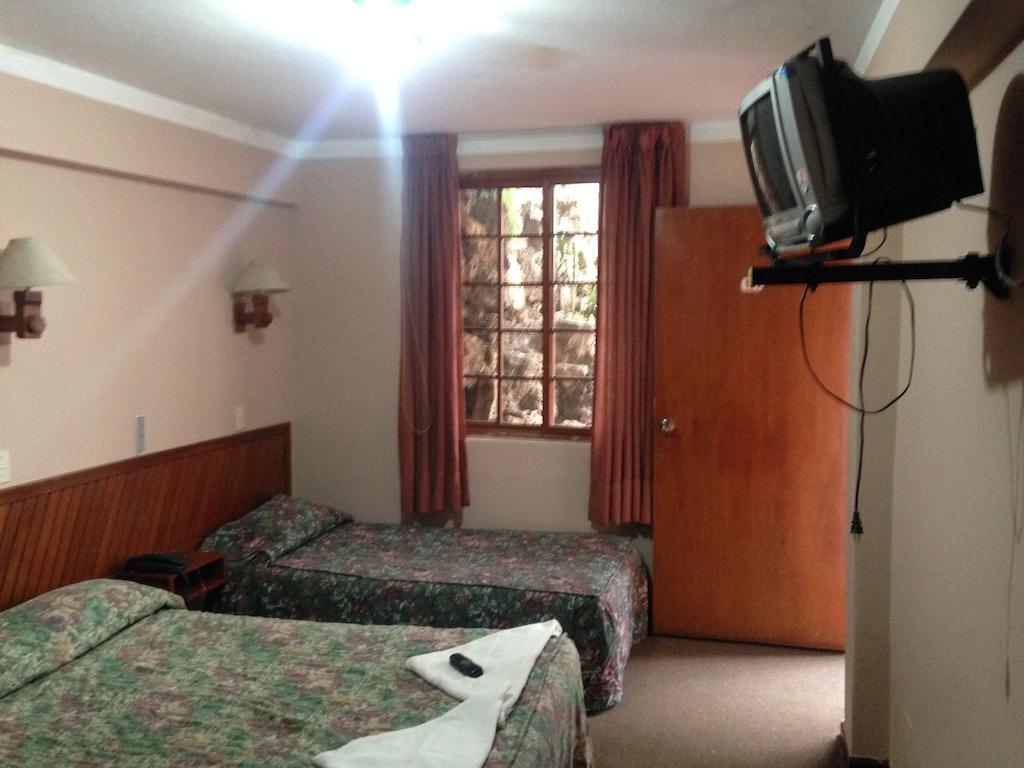 Hospedaje Casa Blanca Huaraz  Δωμάτιο φωτογραφία